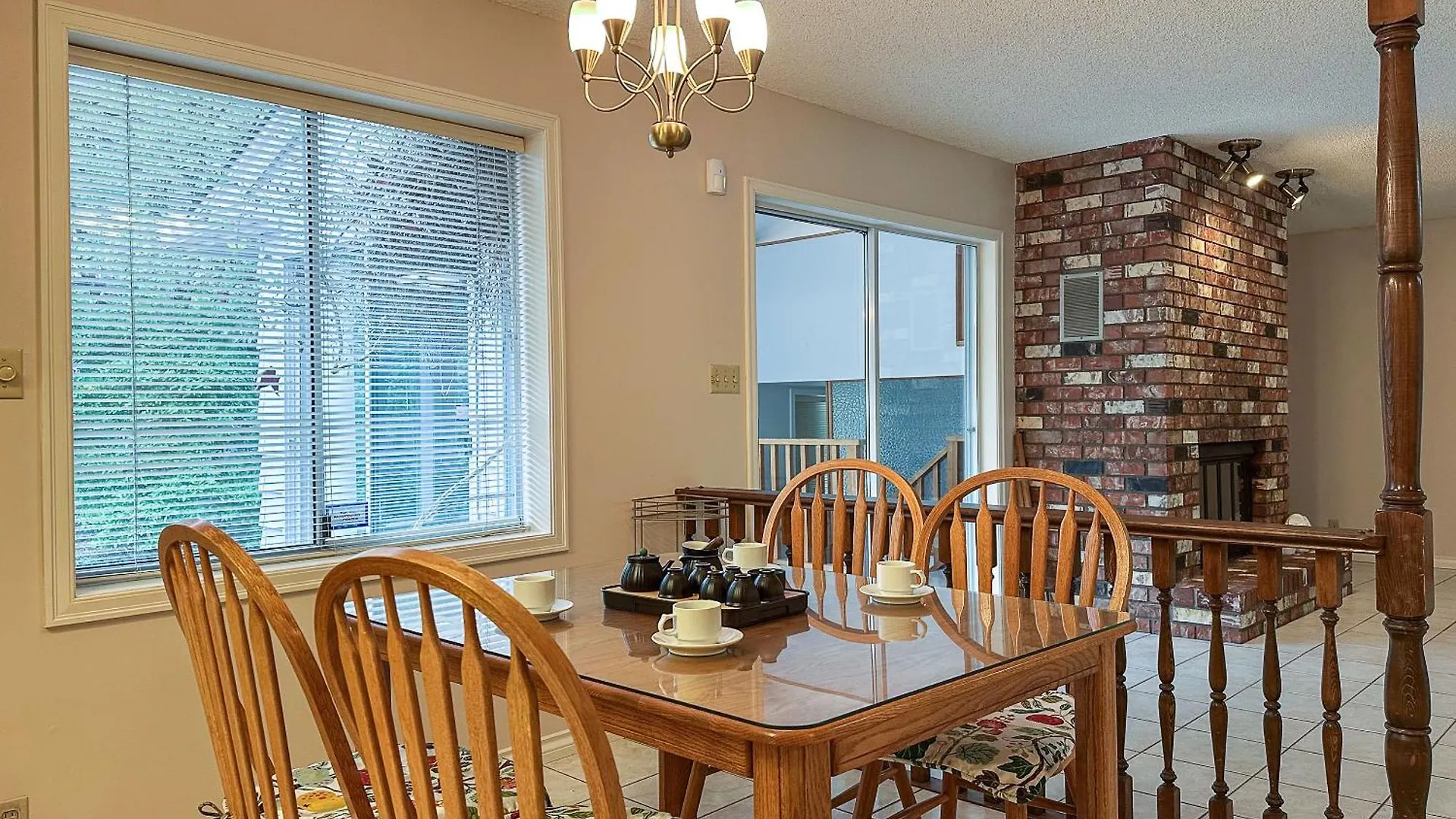 Holiday home Garden Hotel 3-Bedroom House For Whole Book Richmond Canada