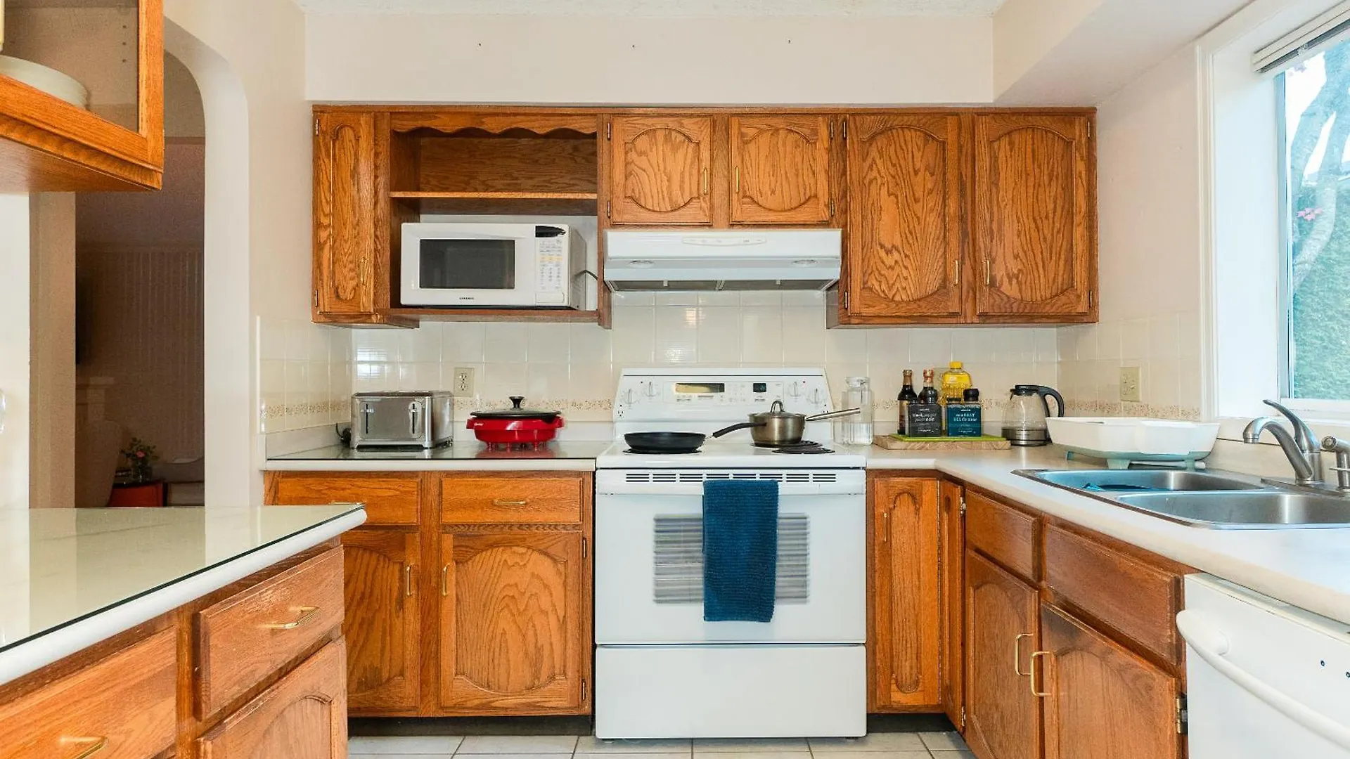 Garden Hotel 3-Bedroom House For Whole Book Richmond 0*,  Canada