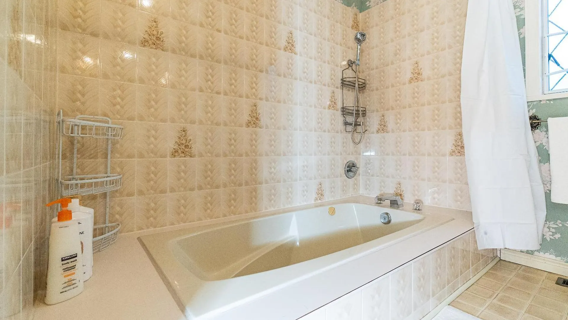 Garden Hotel 3-Bedroom House For Whole Book Richmond Holiday home